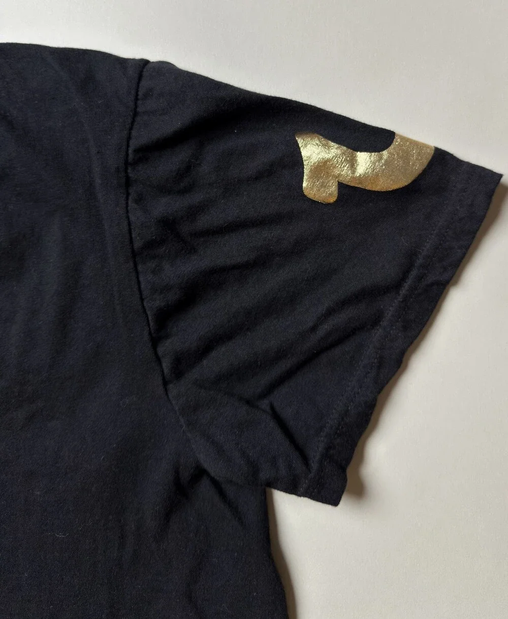 True Religion Shirt Mens Large Black Gold Logo Short Sleeve V Neck Tee Cotton